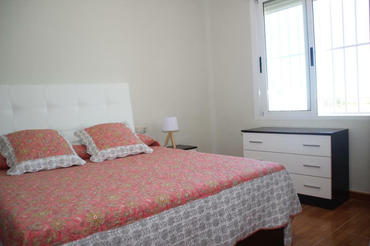 Bungalow Frente Al Mar Торевиеха Екстериор снимка
